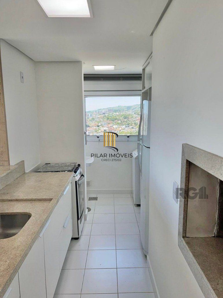 Lindo apartamento para Comprar com 2 dormitórios , mobiliado, no Bairro Três Figueiras