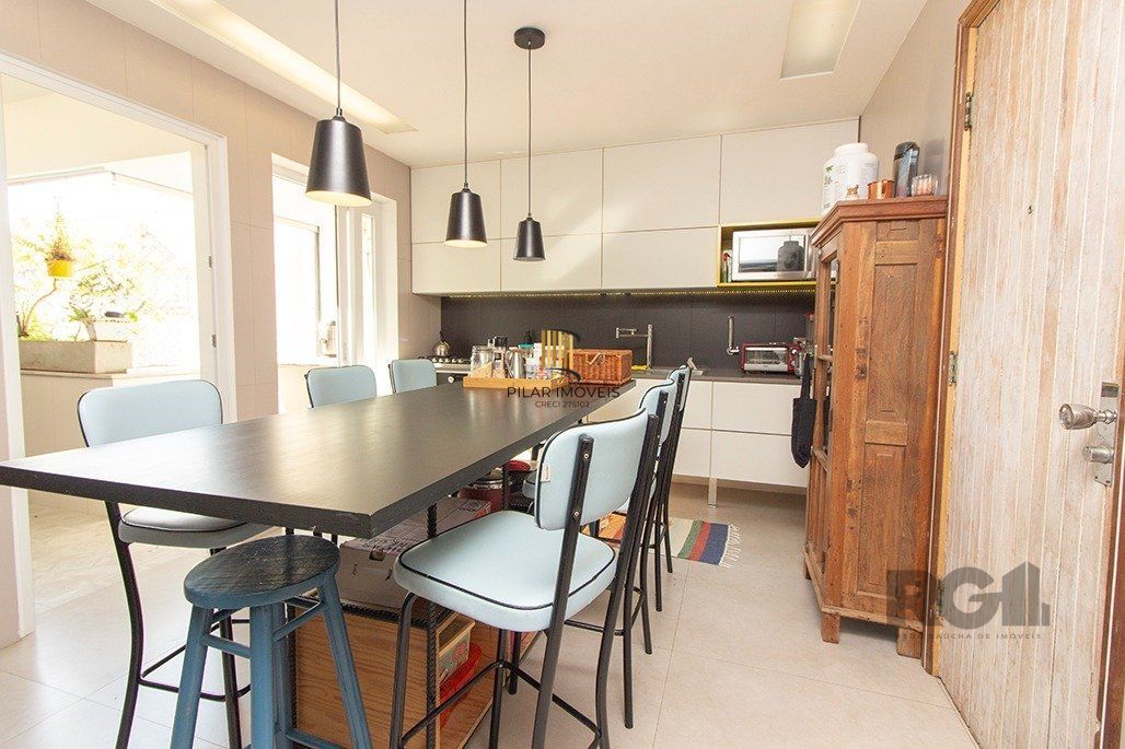 Apartamento para comprar com  3 suítes no Bairro Moinhos de Vento