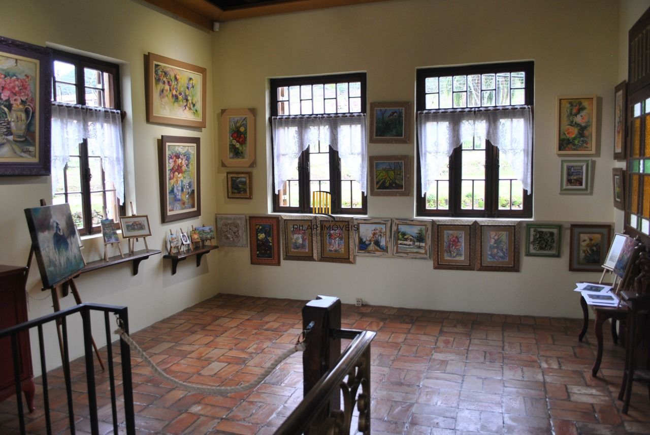 Área para comprar com casas Enxaimel em Nova Petrópolis.