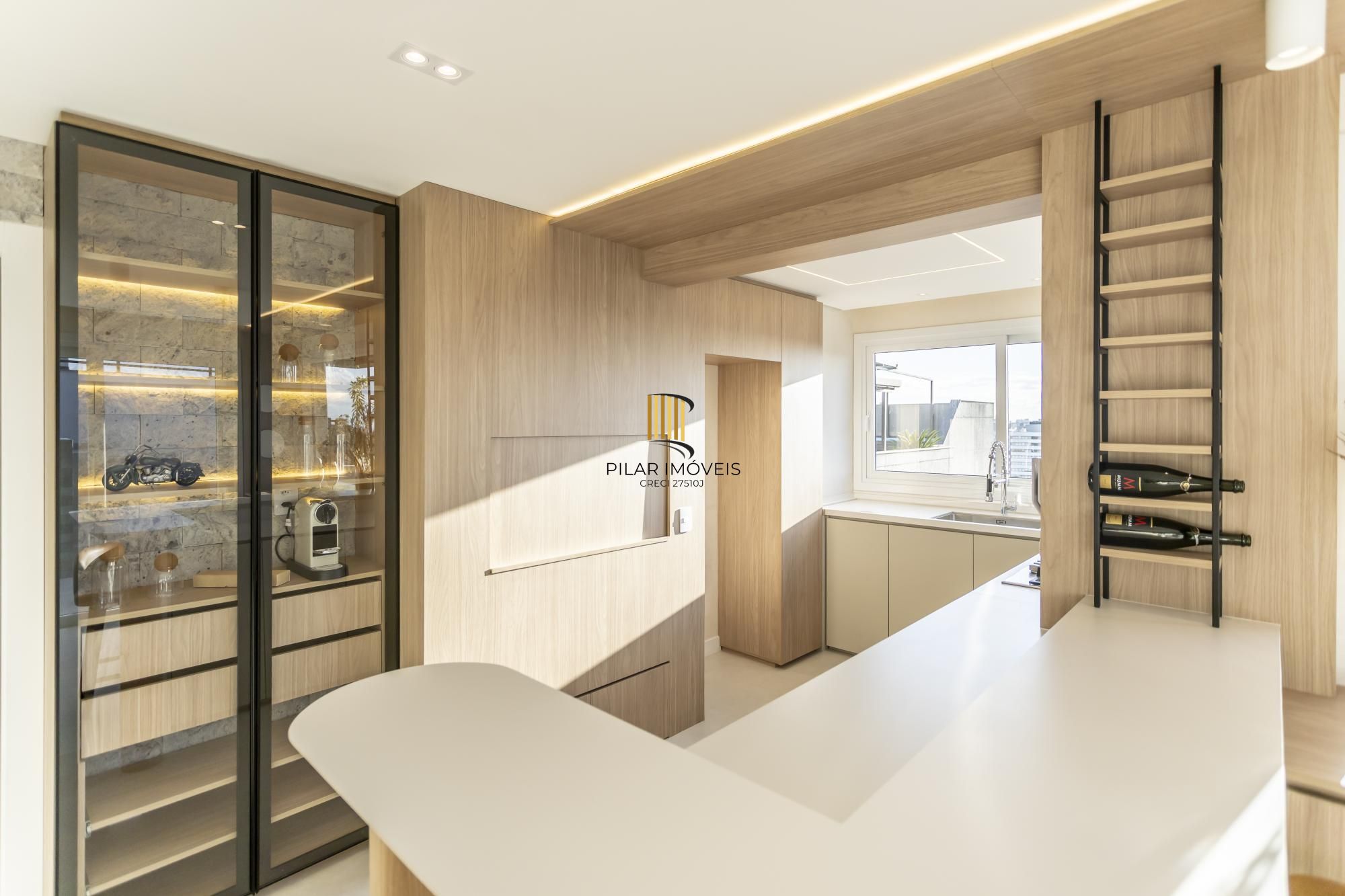 Cobertura com 270m² 3 suítes 3 vagas
