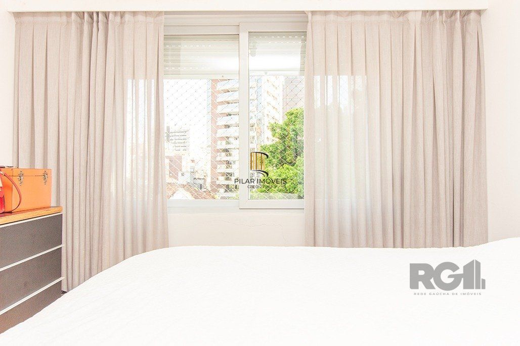 Apartamento para comprar com  3 suítes no Bairro Moinhos de Vento