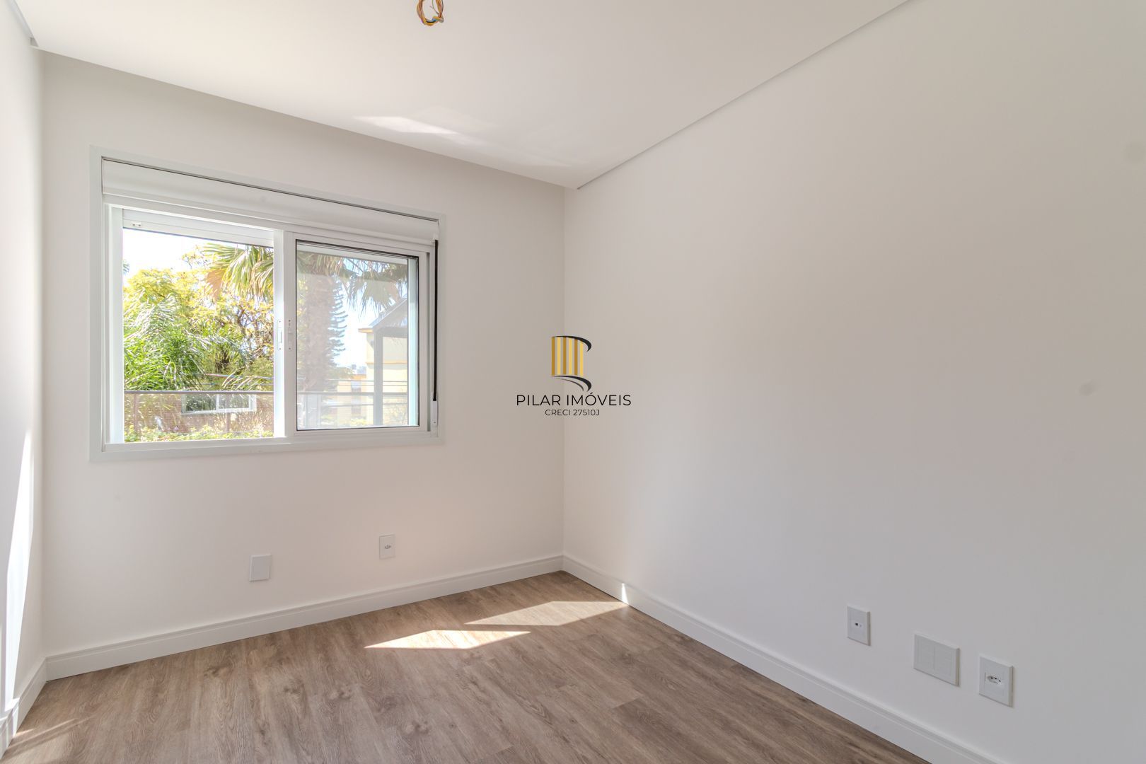 Apartamento Garden Espetacular: Pátio Privativo, Conforto Térmico e Sol na Medida Certa!