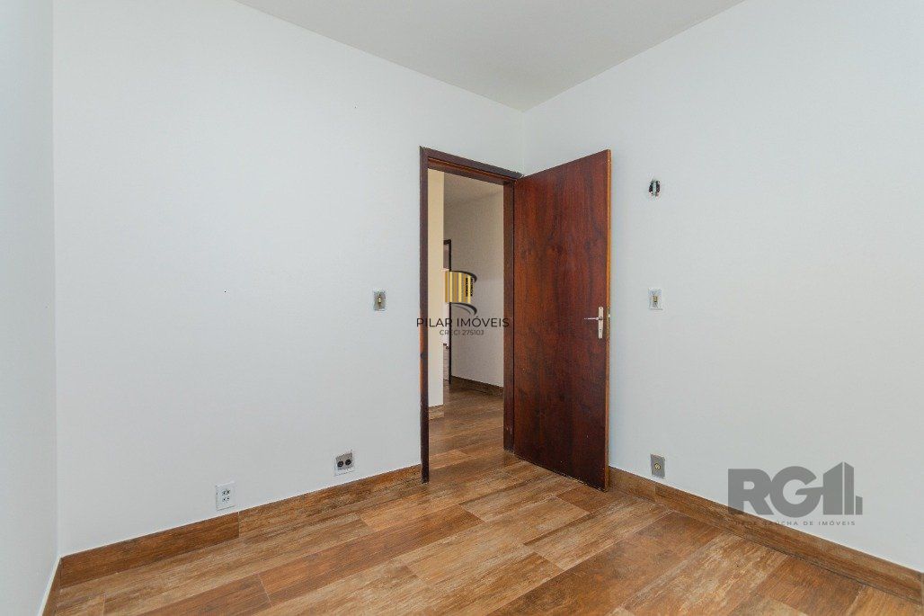Casa/sobrado para Comprar com 4 dormitórios no bairro  Chácara das Pedras.