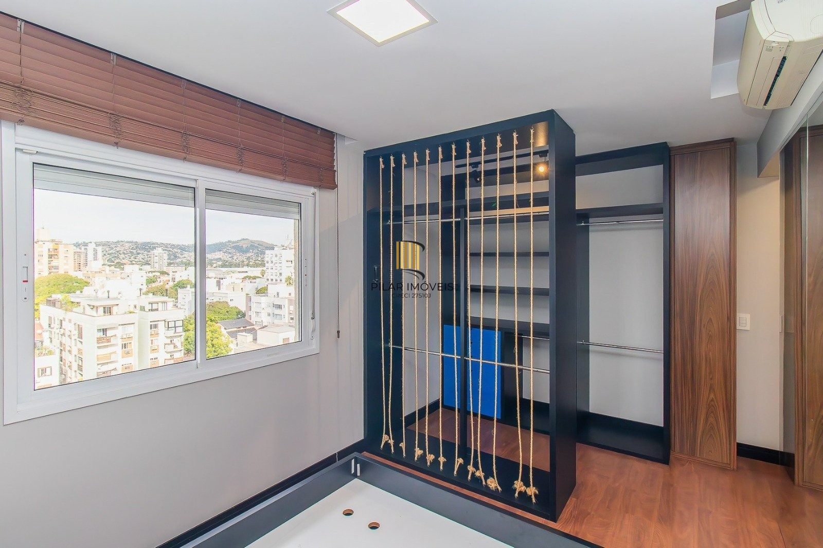 Apartamento 1 dormitório (reversível para 2) | Suíte | Semi Mobiliado