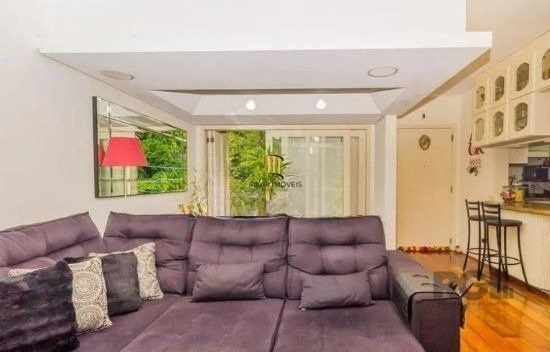 Casa com 7 Quartos e 6 vagas à Venda, 470 m² no Bairro Petrópolis