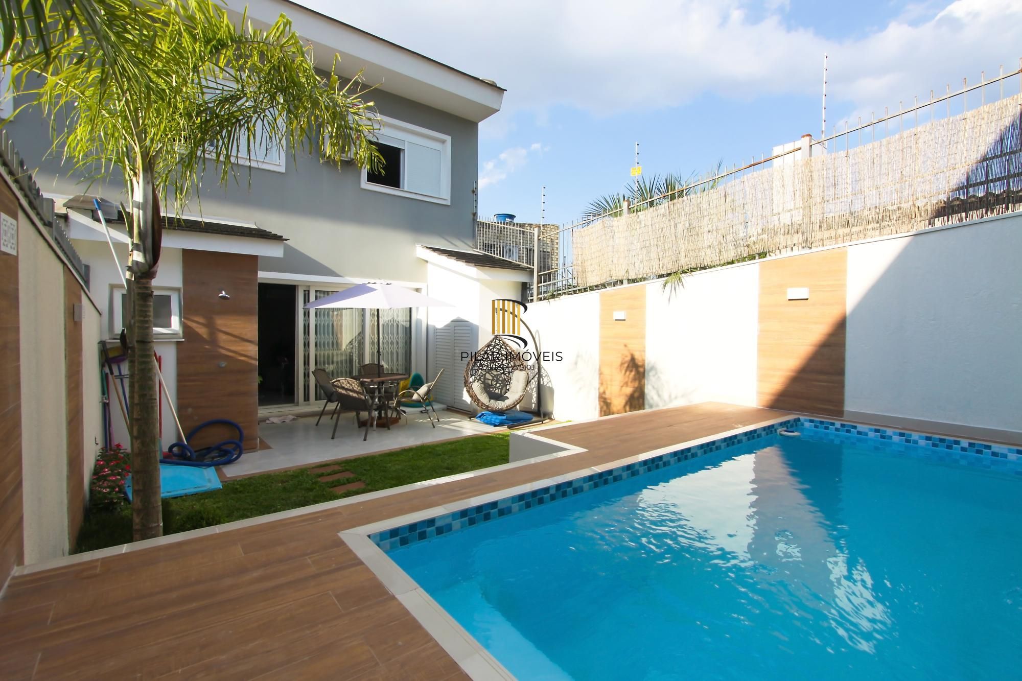 Casa para Comprar com 4 dormitórios, 386 m² - Chácara das Pedras - Porto Alegre