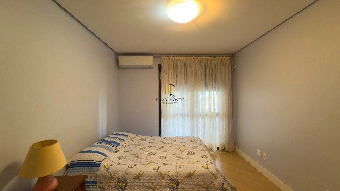 Apartamento semimobiliado com 2 suítes e 4 quartos no cobiçado bairro Bela Vista