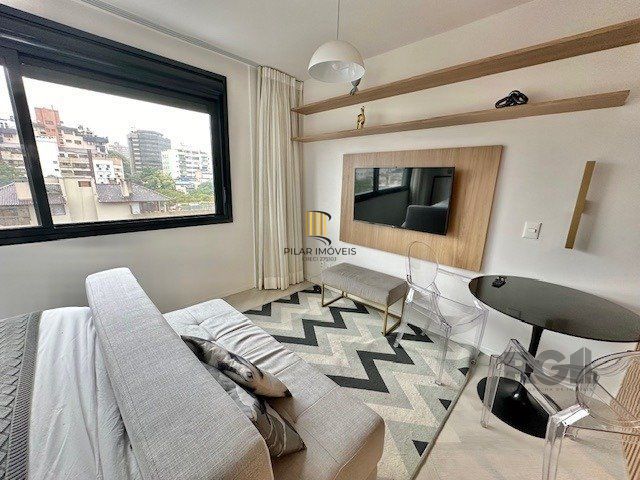 Loft finamente decorado para comprar  no Lucas By Yoo.