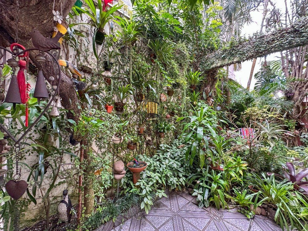 Apartamento Garden para comprar no Bairro Petrópolis! Um verdadeiro refúgio!