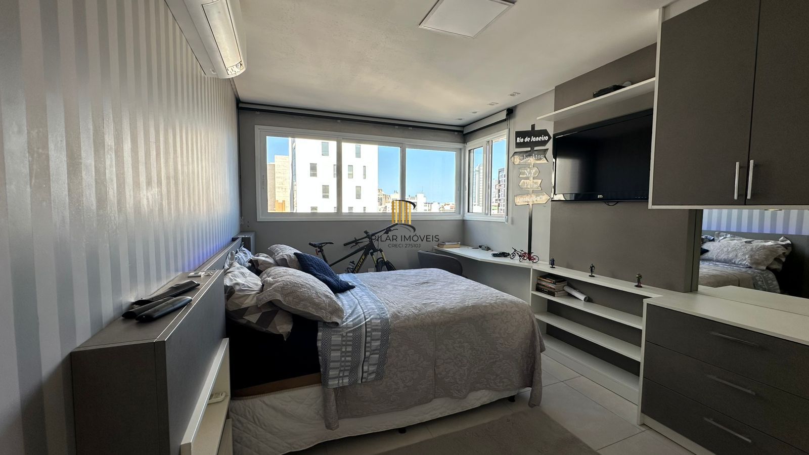 APARTAMENTO 3 DORMITÓRIOS MOBILIADO NO CENTRO DE TORRES RS