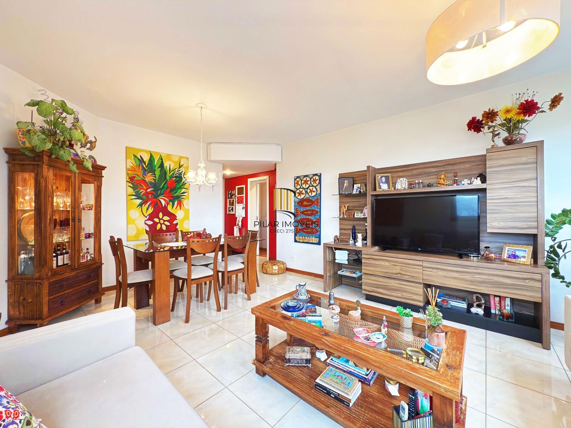 Apartamento 3 Dormitórios com Suíte, Churrasqueira e Excelente Vista Petrópolis