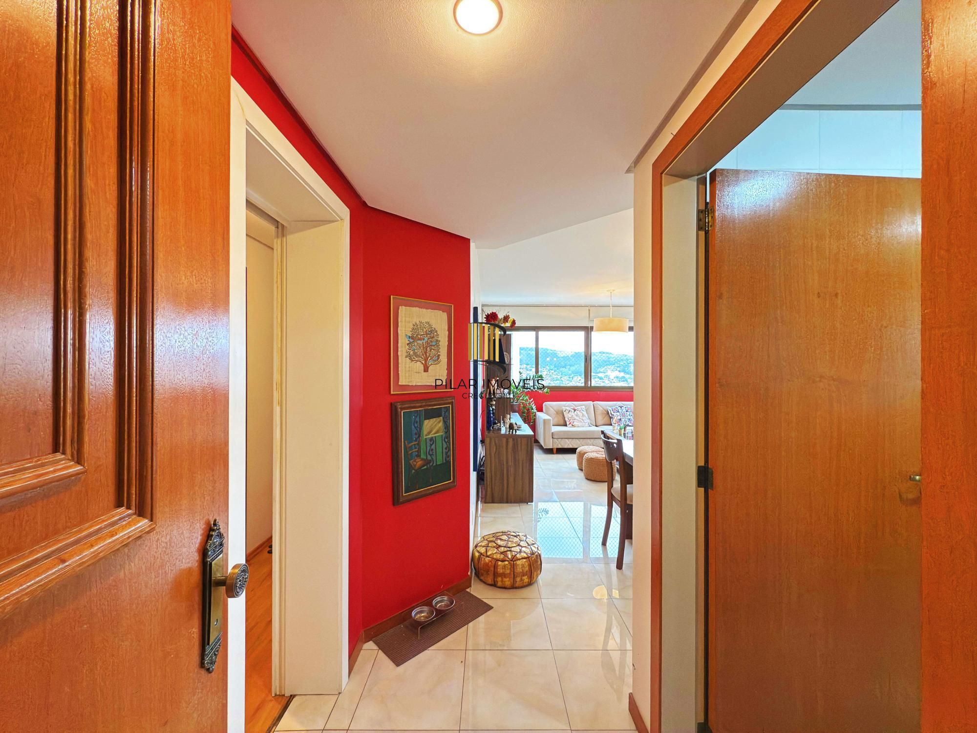 Apartamento 3 Dormitórios com Suíte, Churrasqueira e Excelente Vista Petrópolis