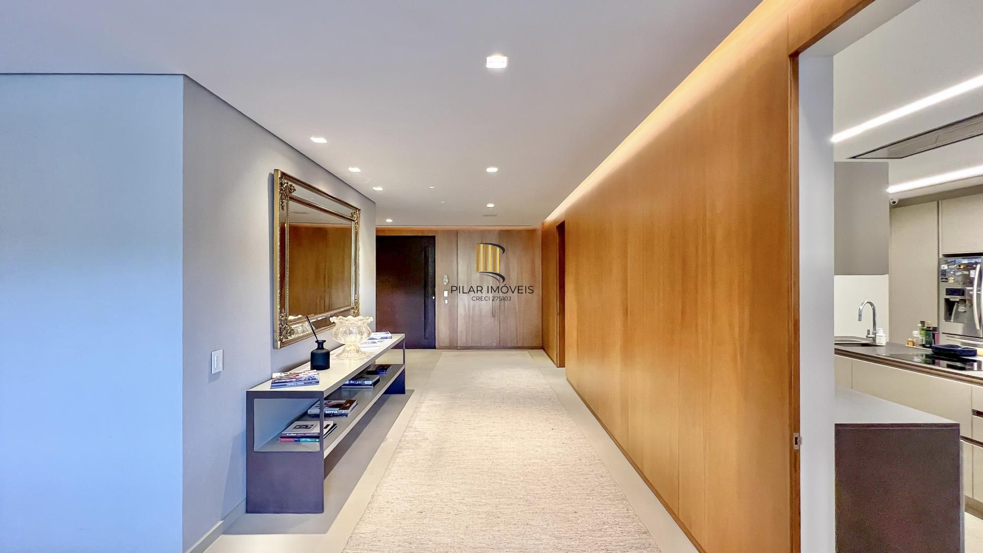 Mansão Suspensa Mobiliada no Las Piedras com piscina e vista para a mata nativa