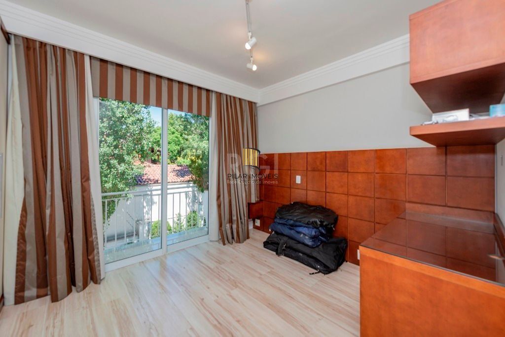Casa para comprar Com 4 dormitórios , 431 m²- Três Figueiras - Porto Alegre/RS