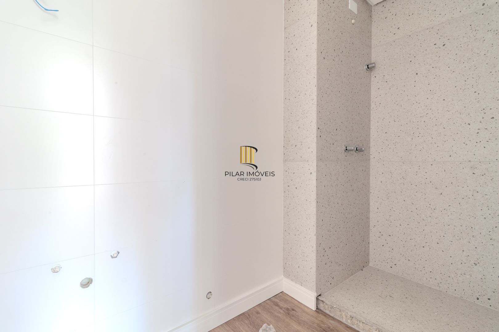 Apartamento Garden Espetacular: Pátio Privativo, Conforto Térmico e Sol na Medida Certa!