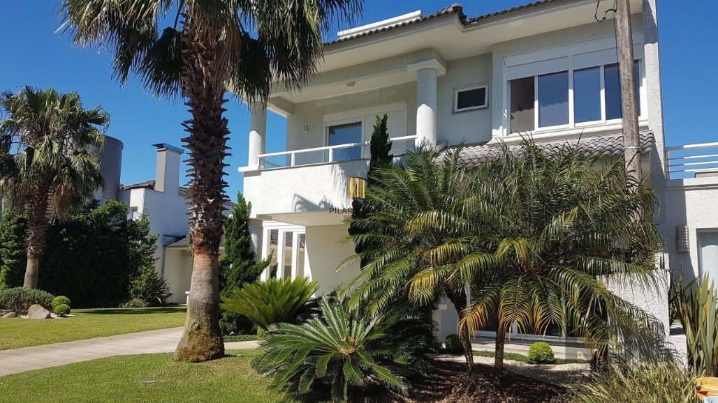 Casa para Comprar  no Condado de Capão com 5 suítes.