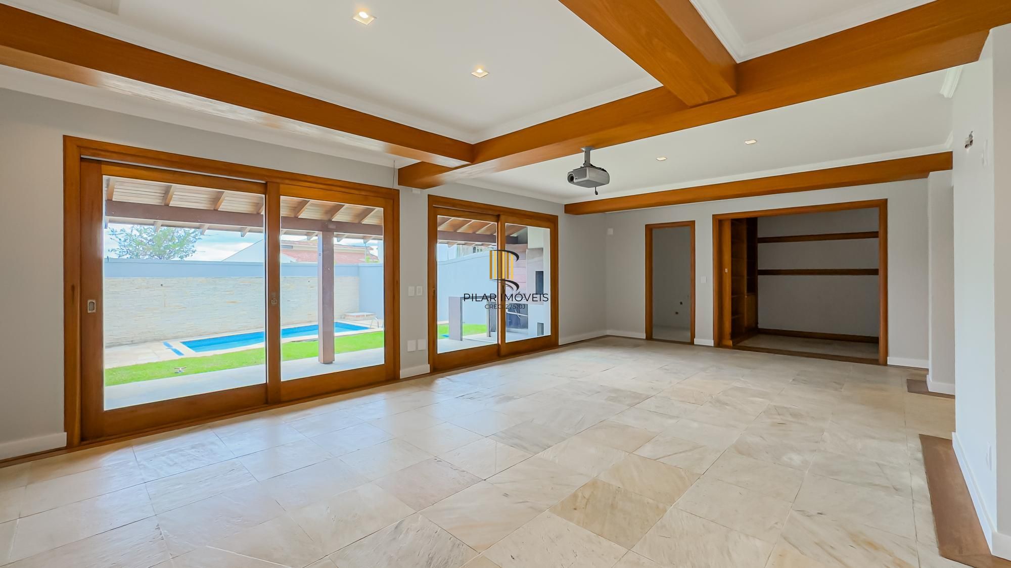 CASA CHACARA DAS PEDRAS 207 METROS , COMPLETAMENTE REFORMADA