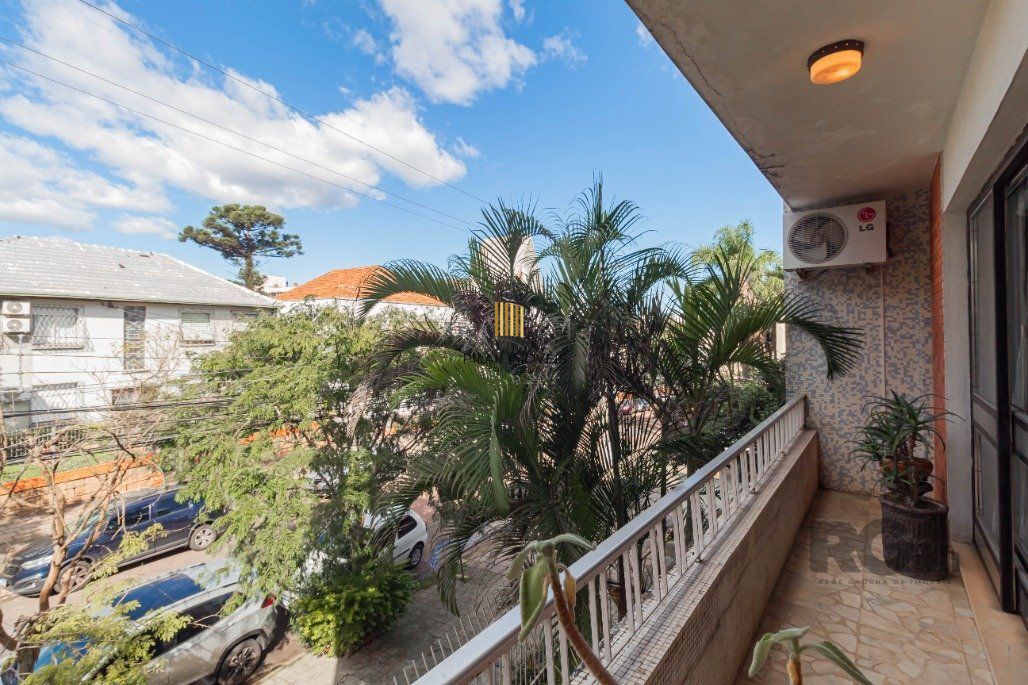 Apartamento para Comprar com 3 dormitórios com suíte e 195m² com até 4 vagas