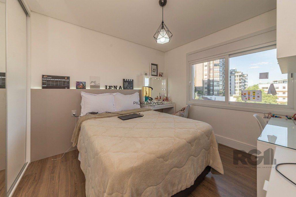 Apartamento para Comprar, impecável  com  4 dorm, sendo 3 suítes e 3 vagas Rio Branco