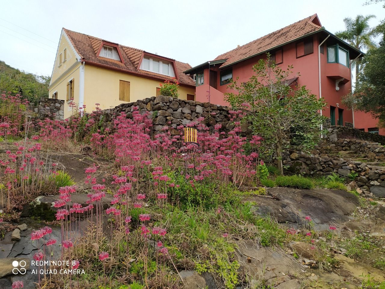 Área para comprar com casas Enxaimel em Nova Petrópolis.