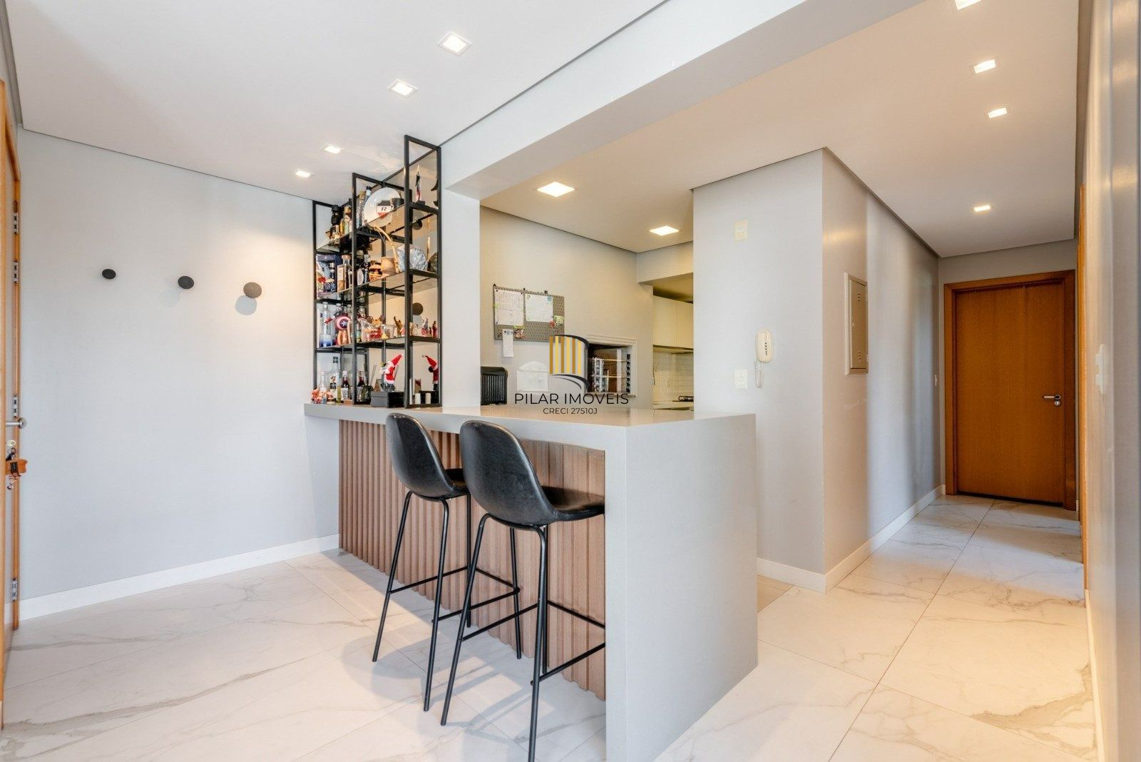 Apartamento 2 dormitórios bairro Passo D'areia