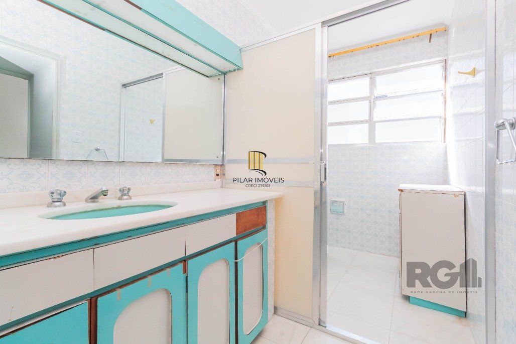 Apartamento para Comprar com 3 dormitórios com suíte e 195m² com até 4 vagas