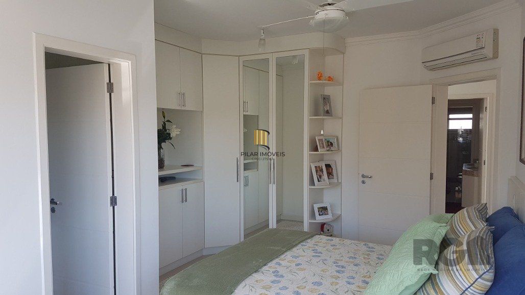 Casa para Comprar  no Condado de Capão com 5 suítes.