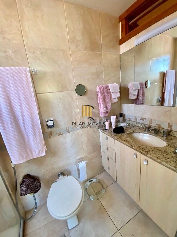 Apartamento Com 2 dormitórios Para comprar , 129 m² - Petrópolis - Porto Alegre