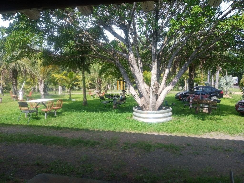 Boletto Imóveis vende Sitio na RS, Com 7 casas, 2 comerciais, excelente local para vários seguimento fácil acesso , rota para gramado, R$3.900,000,00
