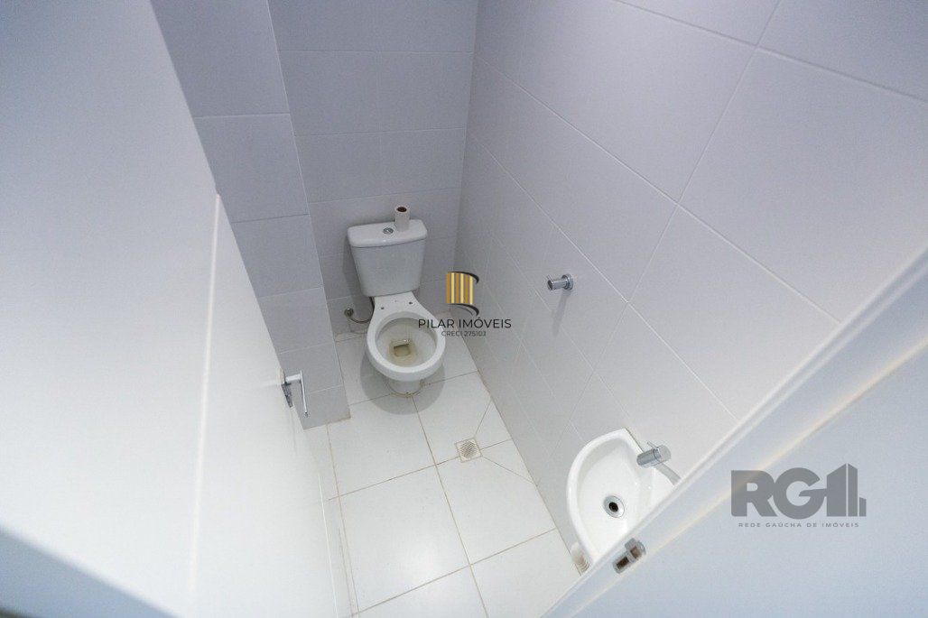 Casa Para comprar em Condomínio,3 dormitórios, deslumbrante vista para o Guaiba