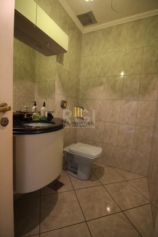 Casa para comprar com 4 dormitórios, 458 m² - Chácara das Pedras - Porto Alegre
