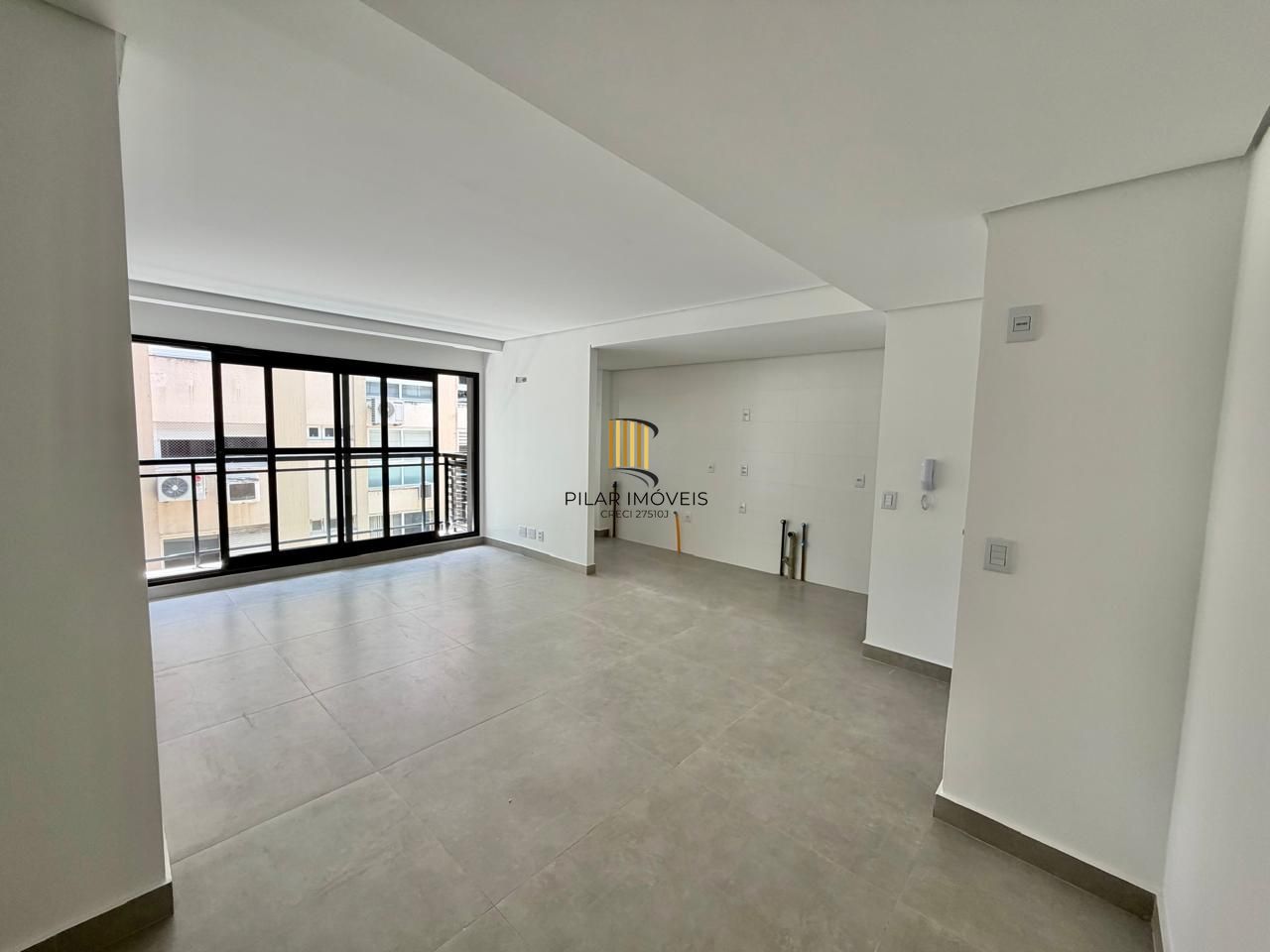 Excelente apartamento a venda no ITA123, com 2 domitórios no bairro Jardim Botânico.