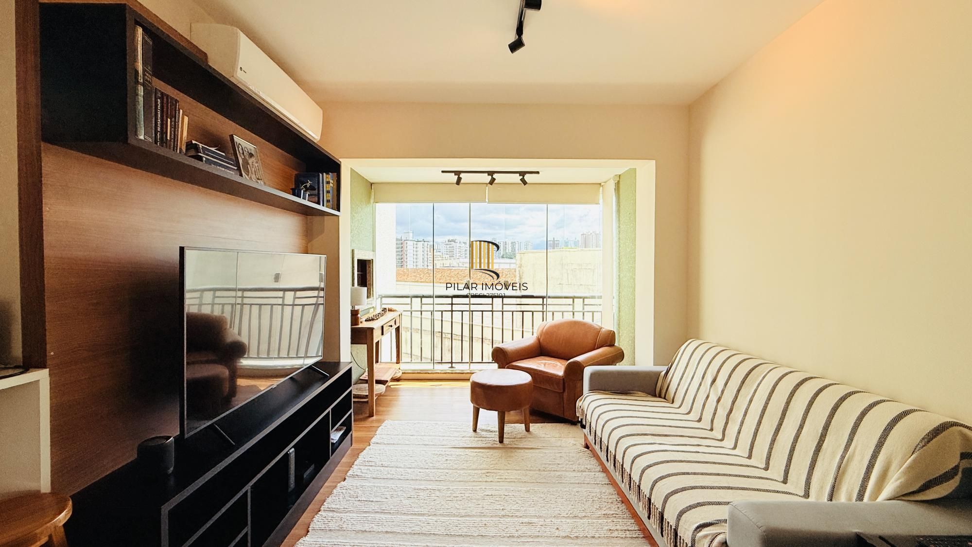 Excelente apartamento a venda com 2 dormitórios no bairro Passo d areia.