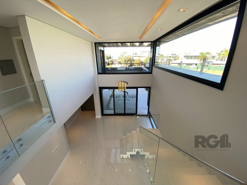 Casa para comprar no Condomínio Ponta da Figueira - Marina com 4 Suítes