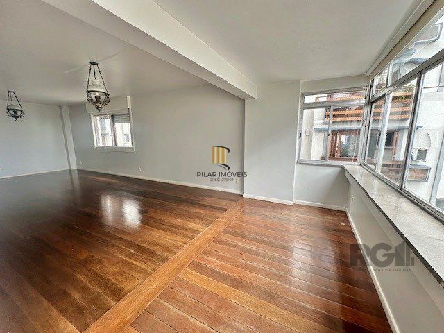 Excelente Apartamento Para Comprar  Próximo ao Hospital Moinhos de Vento com 196 m² privativos