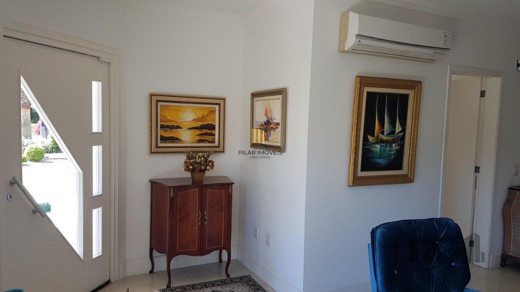 Casa para Comprar  no Condado de Capão com 5 suítes.