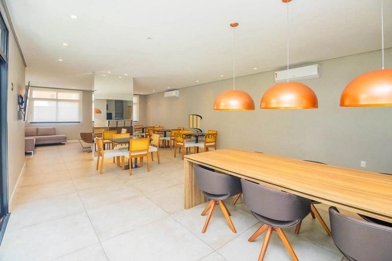 Apartamento com 102m² mobiliado - bairro Passo da Areia - POA/RS