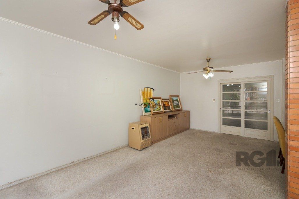 Apartamento à venda,  3 dormitórios, 1 vaga de garagem, no Bairro Auxiliadora