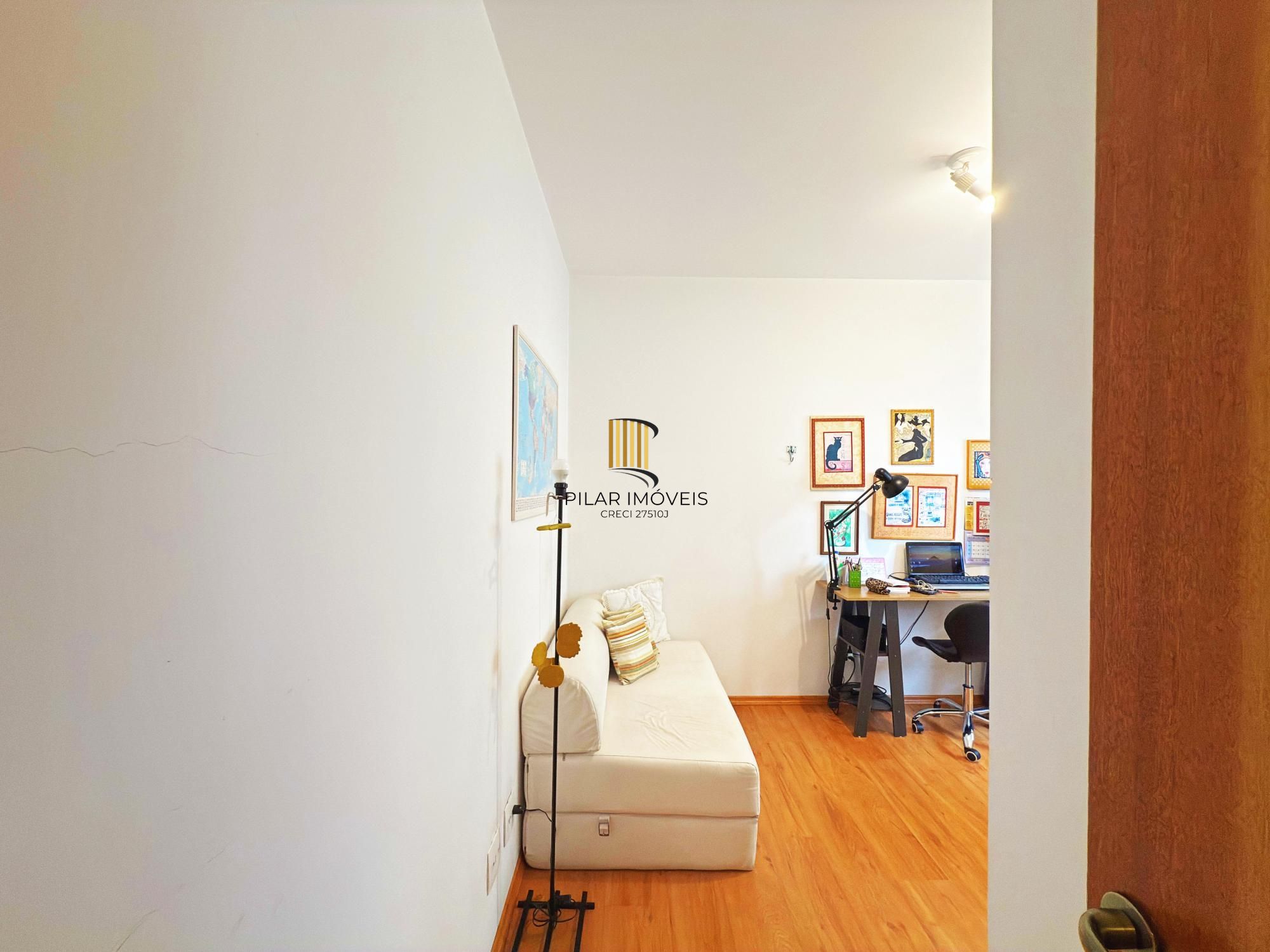 Apartamento 3 Dormitórios com Suíte, Churrasqueira e Excelente Vista Petrópolis