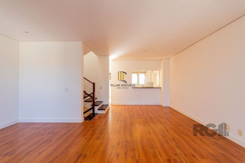 Casa para Comprar no Condomínio Pier 39, bairro Pedra Redonda