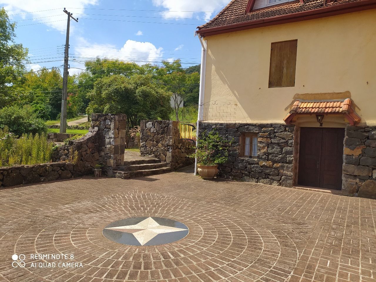 Área para comprar com casas Enxaimel em Nova Petrópolis.
