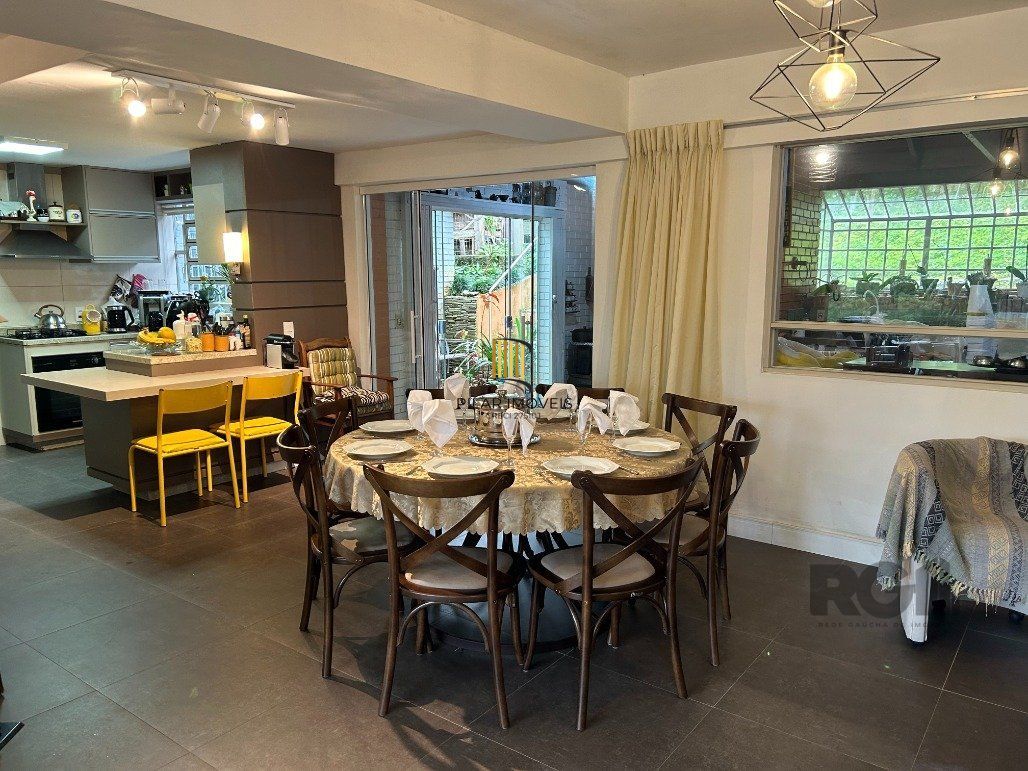 Casa à venda 600m² por R$1.250.000,00