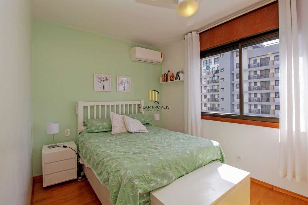 Apartamento 3 Dormitórios com Suíte, Churrasqueira e Excelente Vista Petrópolis