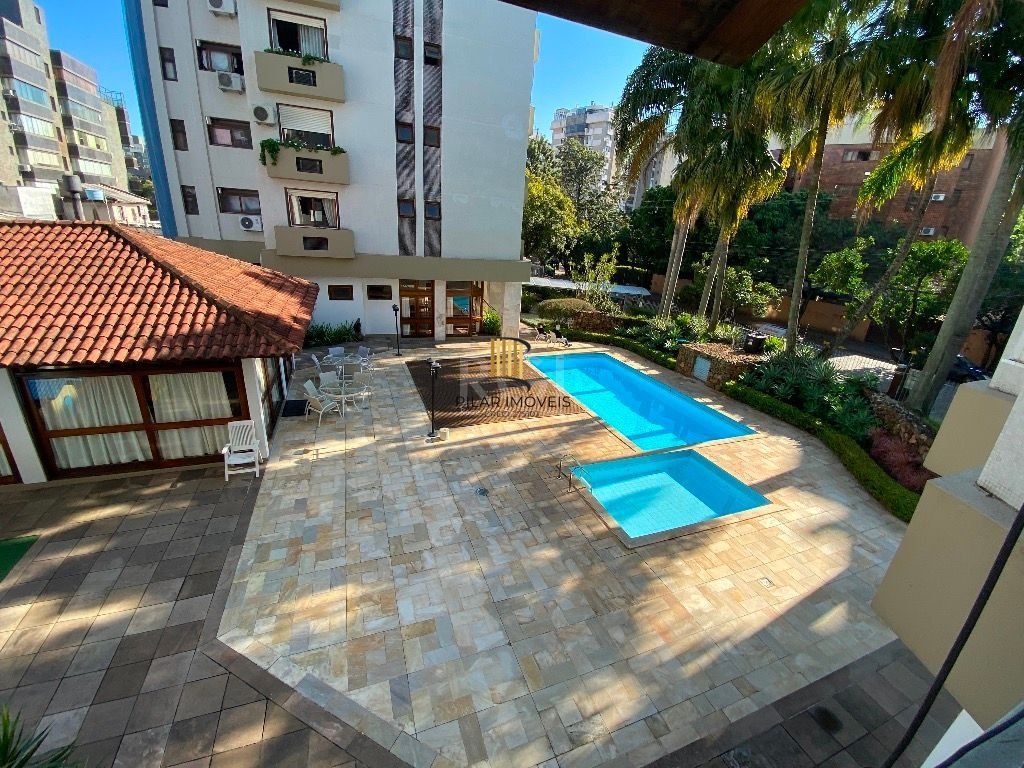 Apartamento Com 2 dormitórios Para comprar , 129 m² - Petrópolis - Porto Alegre