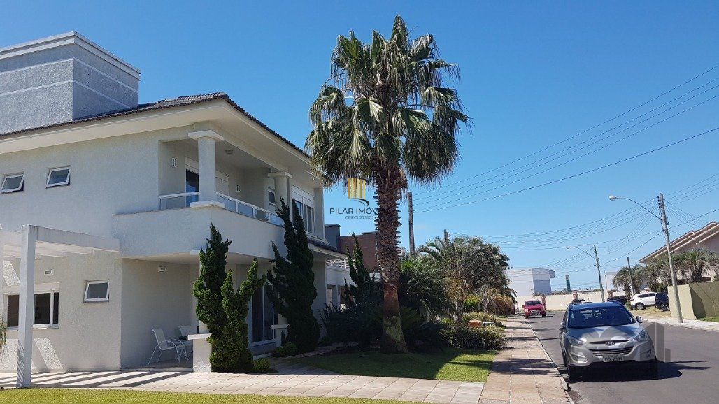Casa para Comprar  no Condado de Capão com 5 suítes.