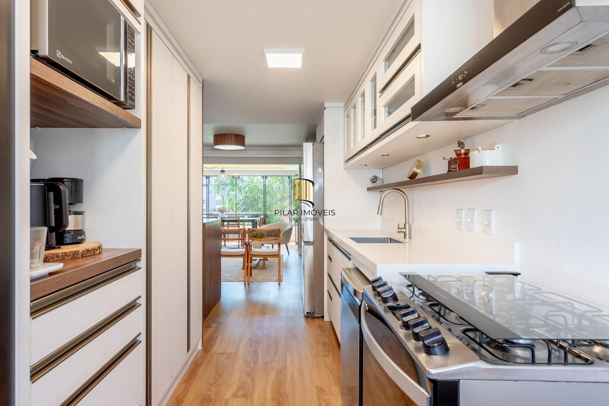 Apartamento de 3 dormitórios no bairro Mont'Serrat