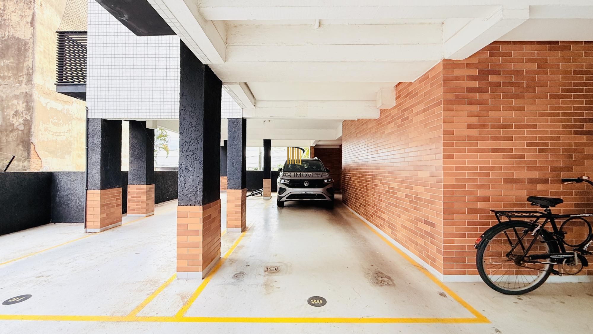 Apartamento para comprar com 2 dormitórios sendo 1 suíte