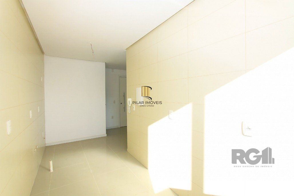 Apartamento Para Comprar no bairro Jardim Botânico com 2 quartos (1 suíte)