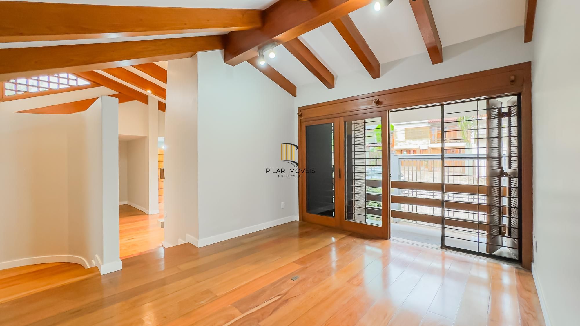 CASA CHACARA DAS PEDRAS 207 METROS , COMPLETAMENTE REFORMADA