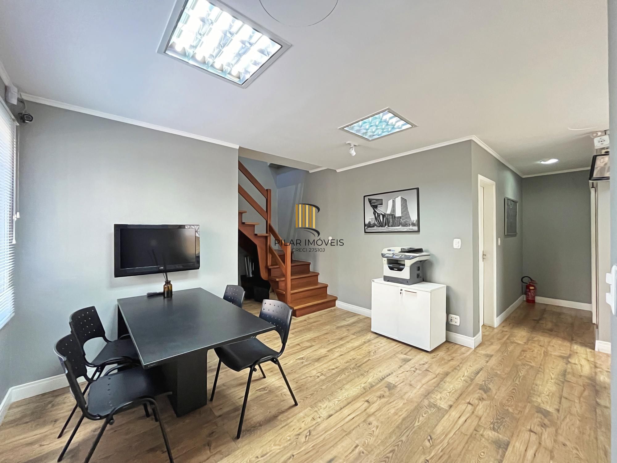 Excelente Casa comercial para comprar com 250m² na Avenida Palmeira